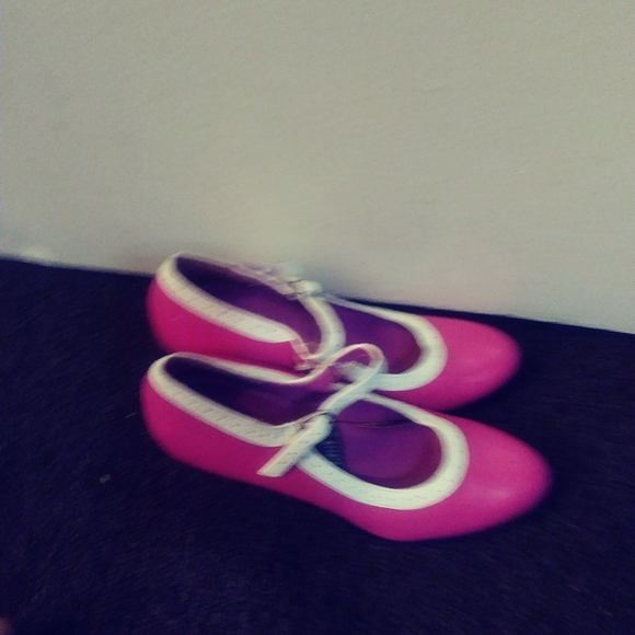 Shows - Picture 3 of 4